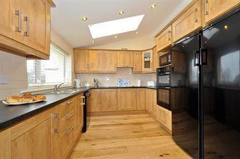 Amber Lodge Budget Accommodation Galway Bagian luar foto