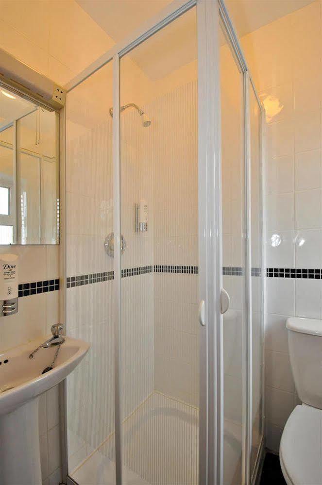 Amber Lodge Budget Accommodation Galway Bagian luar foto